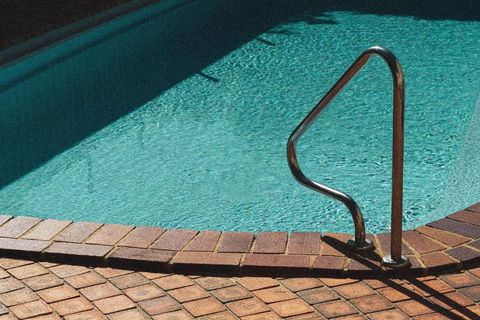 BAY PROPERTIES . Ocean Sounds - Maitland Accommodation 2