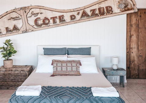 BAY PROPERTIES . Pacific Lodge Studio - Maitland Accommodation 4