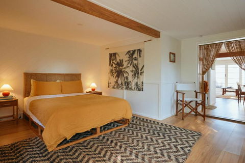 BAY PROPERTIES . The Sailors Bungalow - Maitland Accommodation 1