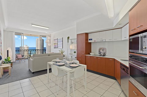 Chevron Renaissance Ocean View - Maitland Accommodation 13