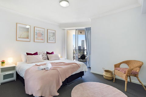 Chevron Renaissance Ocean View - Maitland Accommodation 4