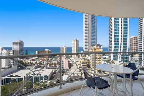 Chevron Renaissance Ocean View - Maitland Accommodation 9