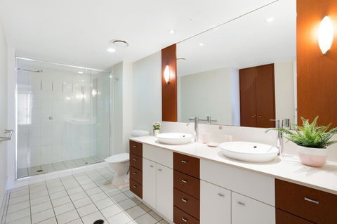 Chevron Renaissance Ocean View - Maitland Accommodation 3