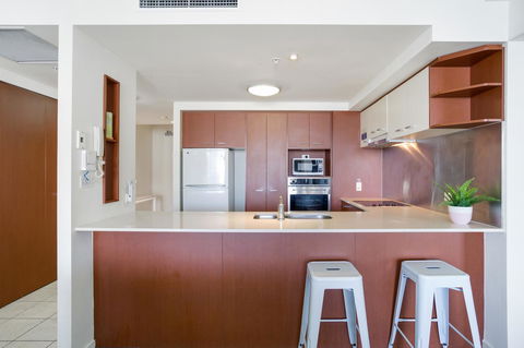 Chevron Renaissance Ocean View - Maitland Accommodation 7