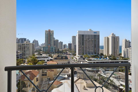 Chevron Renaissance Ocean View - Maitland Accommodation 8