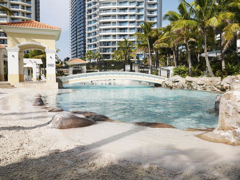 Chevron Renaissance Ocean View - Maitland Accommodation 29