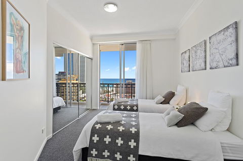 Chevron Renaissance Ocean View - Maitland Accommodation 19