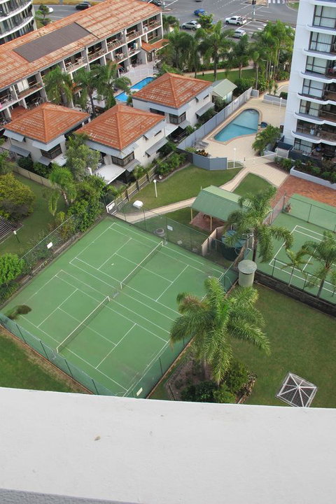 Pacific Regis Beachfront Holiday Apartments - Maitland Accommodation 6