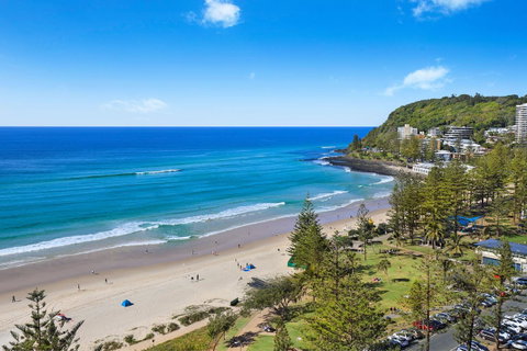 Pacific Regis Beachfront Holiday Apartments - Maitland Accommodation 0