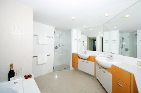 Trilogy Surfers Paradise - Maitland Accommodation 21