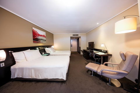 Hilton Cairns - Maitland Accommodation 32