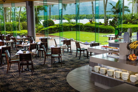 Hilton Cairns - Maitland Accommodation 25