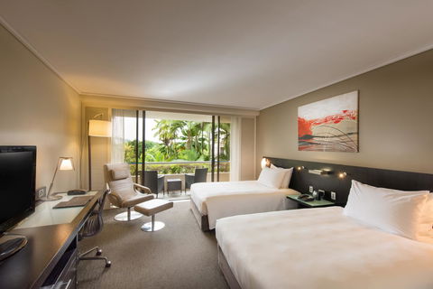 Hilton Cairns - Maitland Accommodation 8