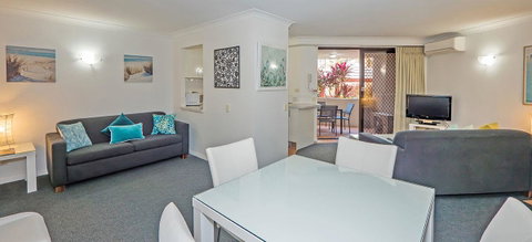Burleigh On The Beach - Maitland Accommodation 19