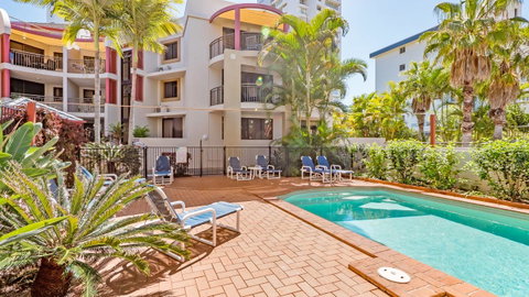 Burleigh On The Beach - Maitland Accommodation 8