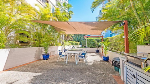Burleigh On The Beach - Maitland Accommodation 10