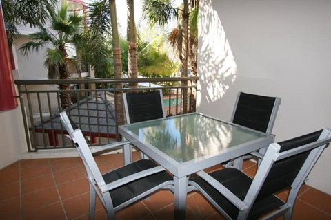 Burleigh On The Beach - Maitland Accommodation 33