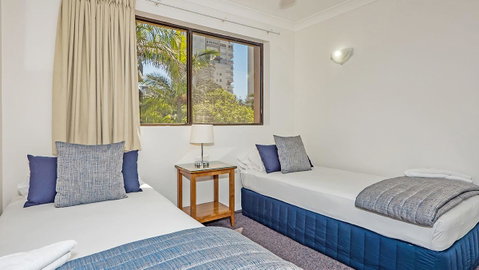 Burleigh On The Beach - Maitland Accommodation 24