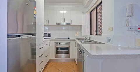 Burleigh On The Beach - Maitland Accommodation 15
