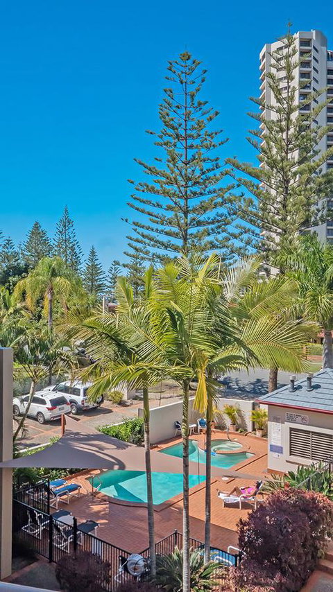 Burleigh On The Beach - Maitland Accommodation 23