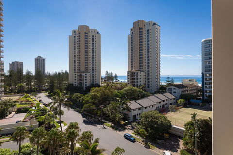 Maldives Resort Main Beach, Gold Coast - Maitland Accommodation 30