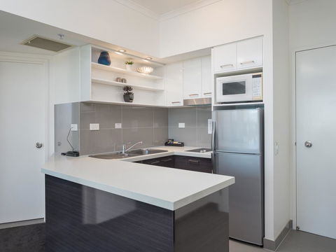 Maldives Resort Main Beach, Gold Coast - Maitland Accommodation 17