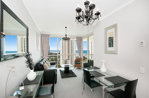 Maldives Resort Main Beach, Gold Coast - Maitland Accommodation 31