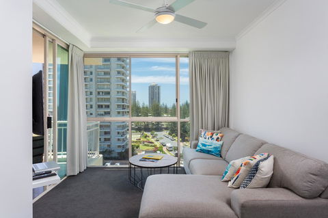 Maldives Resort Main Beach, Gold Coast - Maitland Accommodation 12