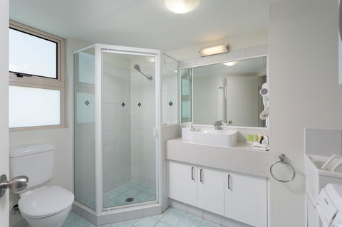 Maldives Resort Main Beach, Gold Coast - Maitland Accommodation 22