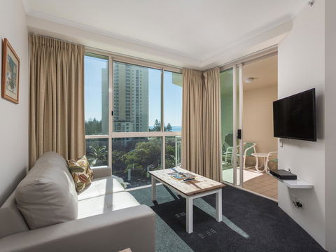 Maldives Resort Main Beach, Gold Coast - Maitland Accommodation 7