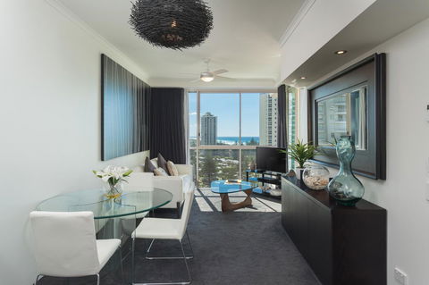 Maldives Resort Main Beach, Gold Coast - Maitland Accommodation 16