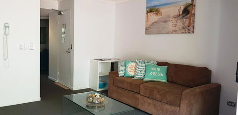 Surfers Beach Resort 2 - Maitland Accommodation 10