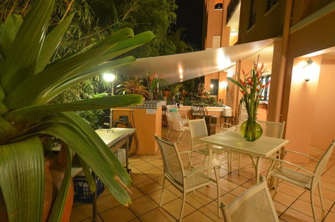 Martinique On Macrossan - Maitland Accommodation 15