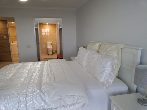 Silverton Apartment Resort Surfers Paradise - Maitland Accommodation 13