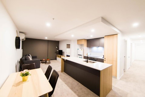 Mid Night Apartment Canberra City Onsite Parking - Maitland Accommodation 2