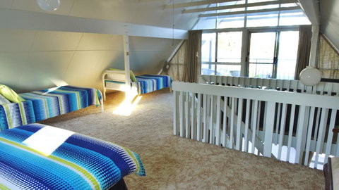 'AFRAME Tarcoola Cottage' 29 The Parade, North Haven - Maitland Accommodation 2