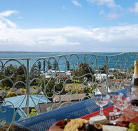 'Baylife Villa' 4a Warruga St - Large home with WIFI Netflix Aircon Linen  Spectacular Views - Maitland Accommodation