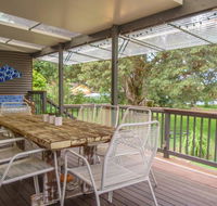 'RIVERSIDE RETREAT' 544 Ocean Drive North Haven - Maitland Accommodation
