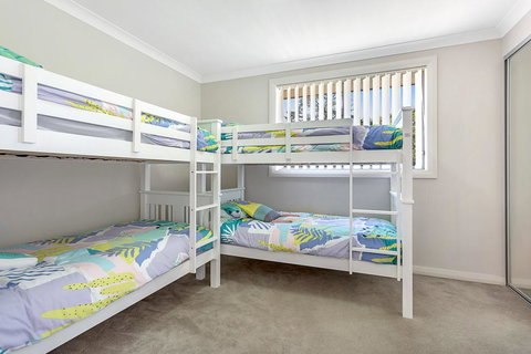 'Tween Bays', Ocean Beach Road, 3/39 - Maitland Accommodation 3