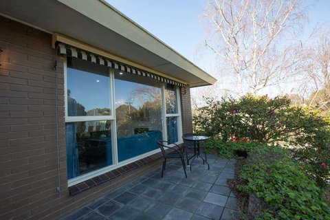 , , , Alice Wonderland, , ,  In 4 Beds House - Maitland Accommodation 1
