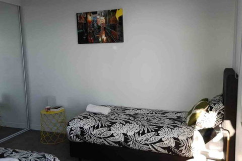 , Elsternwick, Impressive 2bed:carspot:15mins To CBD - Maitland Accommodation 2