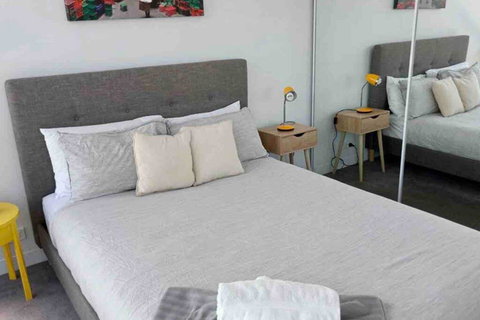 , Elsternwick, Impressive 2bed:carspot:15mins To CBD - Maitland Accommodation 1