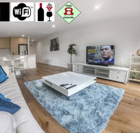 1 Bdrm Close Airport/Shops WIFI NETFLIX PARKING