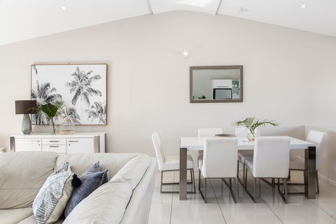 1/106 Noosa Parade - Maitland Accommodation 0