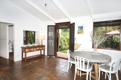 1/121 Park Crescent, Coolum Beach - Maitland Accommodation 2