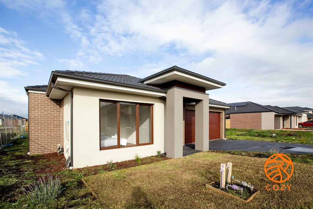 Cranbourne East VIC Maitland Accommodation