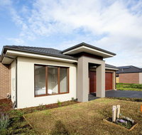 109 Cozy Cranbourne Family House 5Bed2Bath2Parking - Maitland Accommodation