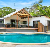 11 Naiad Court - Rainbow Shores Fantastic Family Retreat Swimming Pool 200m to beach Free Wi-Fi - Maitland Accommodation