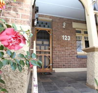 123 Hill St Heart of Orange Double Brick - Maitland Accommodation