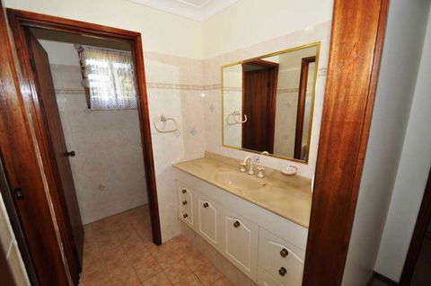 16 Haddrill Parade - Maitland Accommodation 3